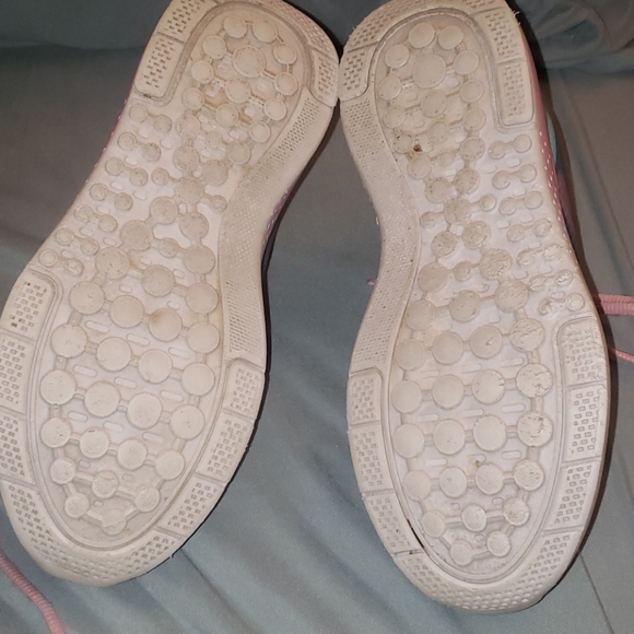 Little Girl's size 3 BCG sneakers - Picture 9 of 9